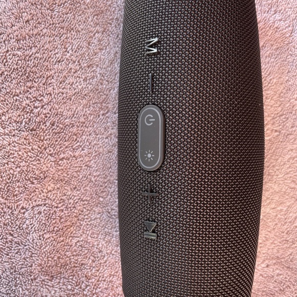 Water resistant bluetooth speaker, lights and surround sound, brand new . - Picture 3 of 4